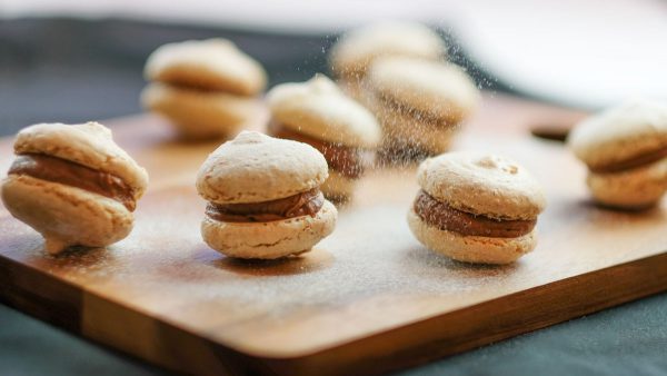 Le Rustique Macaroon - Chocolate and Hazelnuts