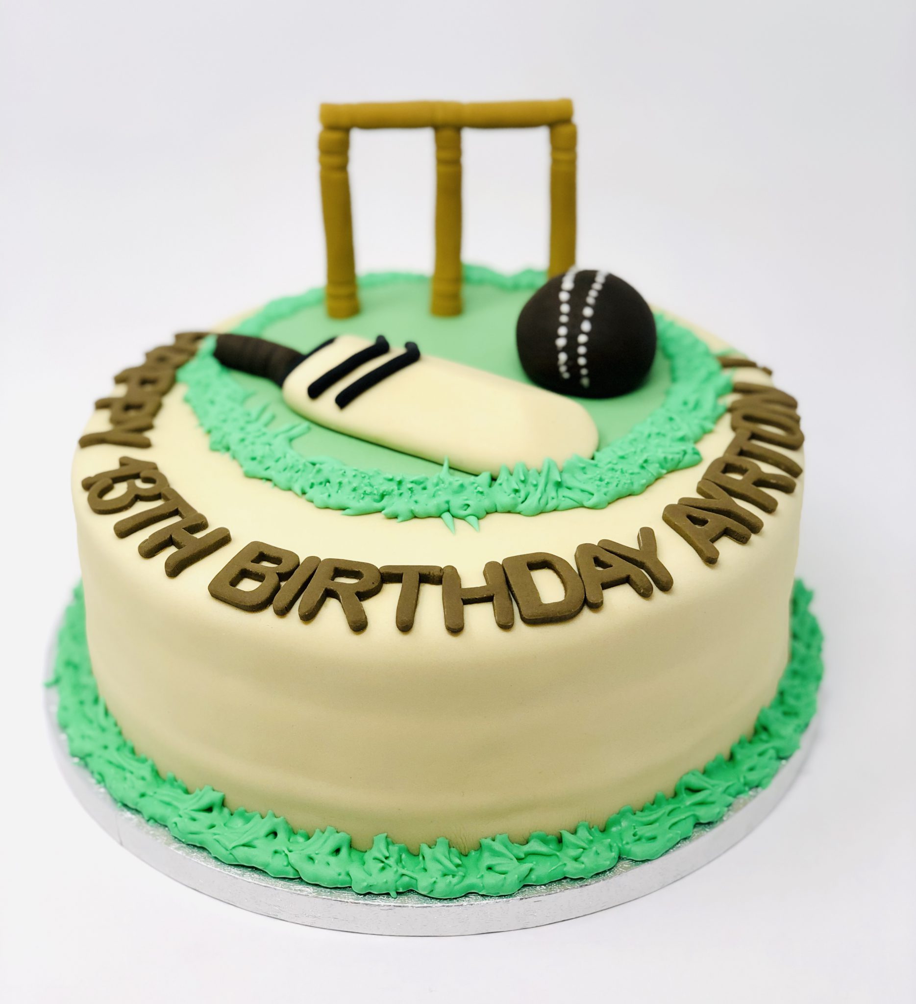 Cricket Theme Cake | bakehoney.com-sgquangbinhtourist.com.vn