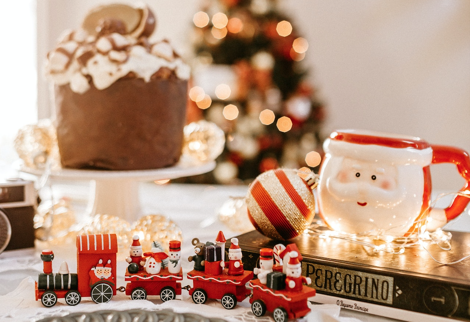 Christmas scene panettone